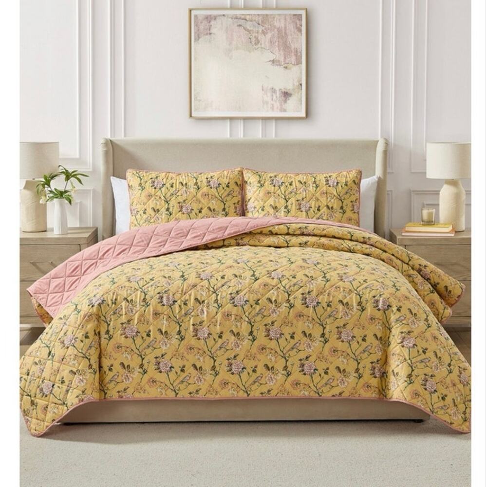 Seventh Studio Adrienne Floral 3 Piece Full/Queen Quilt Set -- Bed in a Bag